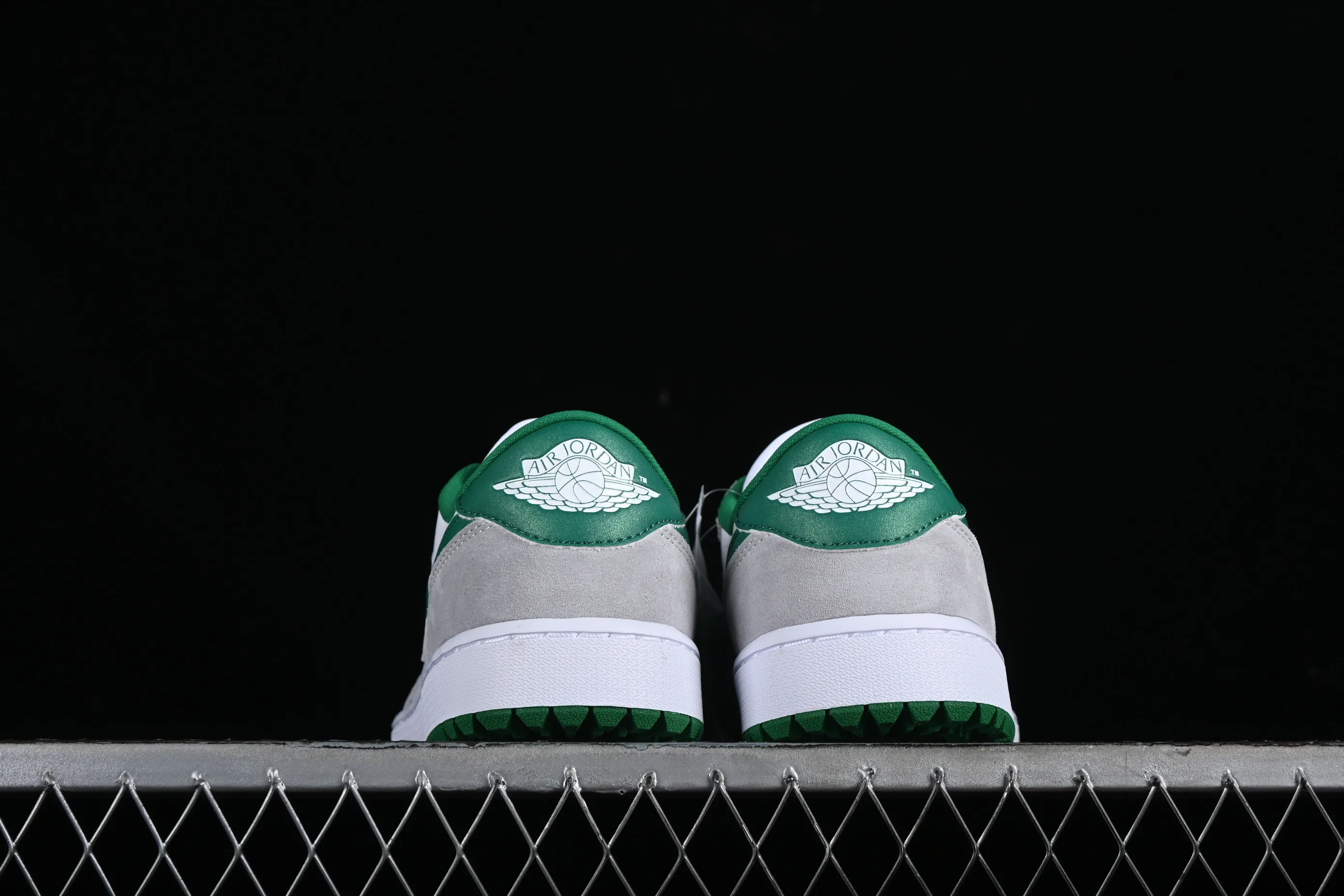 All categories Air Jordan Jordan series basketball shoes Air Jordan 1 Low G version pure original Air Jordan 1 Low Golf AJ1 Joe 1 new golf version gray white green color DD9315-112